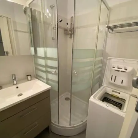 Le Desirade Proche Apartment *
